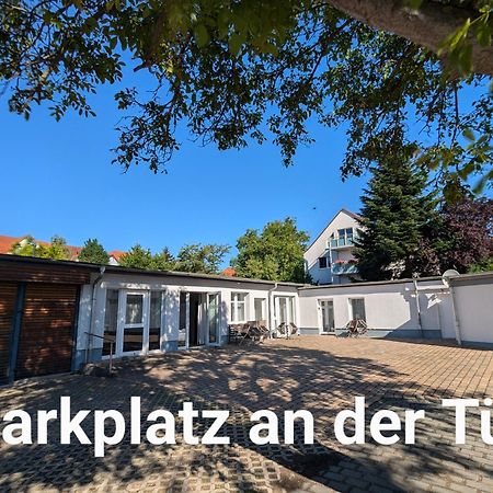 Fewo Urban Gotha-Apartment Friedenstein- Am Schlosspark- Parken An Der Der Tuer- Barrierefrei, 900 Meter Zum Bahnhof - Wallbox 외부 사진