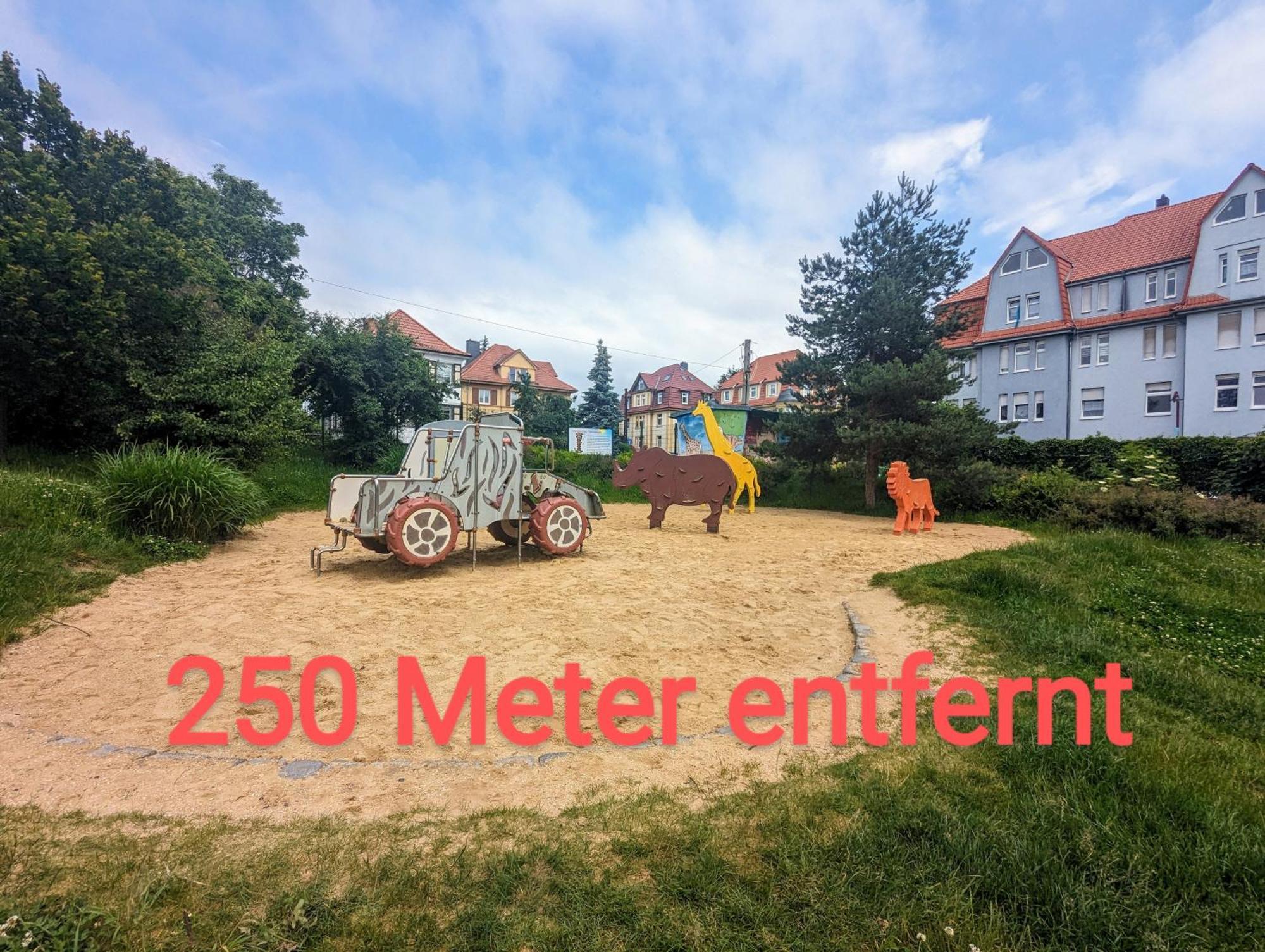 Fewo Urban Gotha-Apartment Friedenstein- Am Schlosspark- Parken An Der Der Tuer- Barrierefrei, 900 Meter Zum Bahnhof - Wallbox 외부 사진