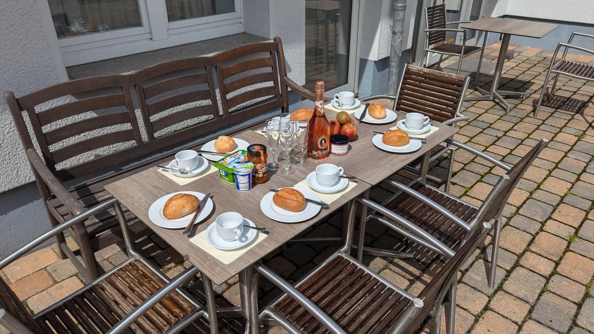 Fewo Urban Gotha-Apartment Friedenstein- Am Schlosspark- Parken An Der Der Tuer- Barrierefrei, 900 Meter Zum Bahnhof - Wallbox 외부 사진